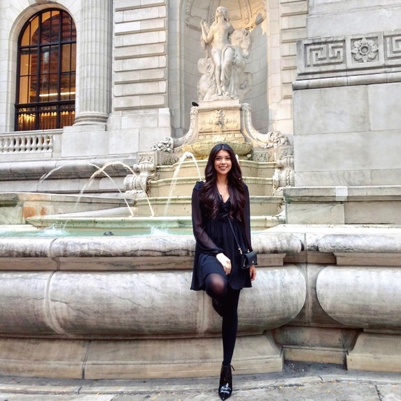 Meet your Posher, Jessica - Picture 5 of 6